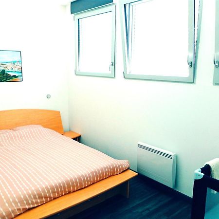 Апартаменты Loft Des Ursulines Шалон-ан-Шампань Экстерьер фото